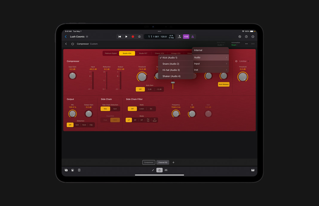 La interfaz de usuario de un plug-in de compresor en Logic Pro para el iPad.